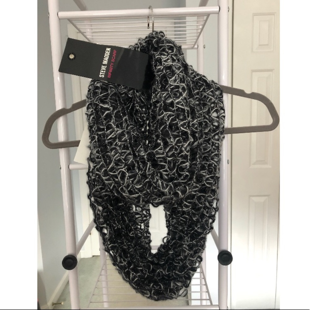 Steve Madden infinity scarf